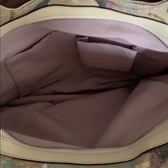 Handbag - Picture 4 of 7